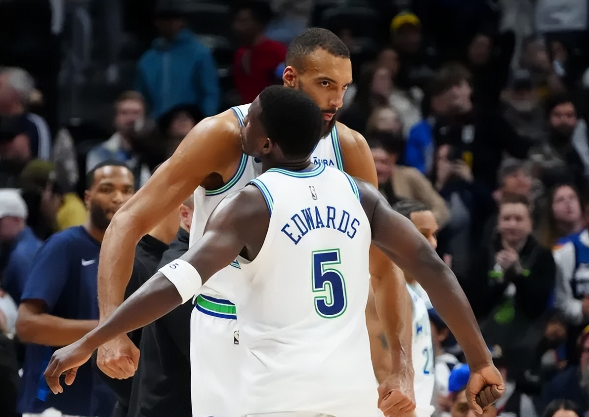 CBA常规赛赛程吃紧;明尼苏达森林狼赛后扳平良机;气氛紧张;赛程密集仍需轮换的简单介绍 CBA常规赛赛程吃紧;明尼苏达森林狼赛后扳平良机;气氛紧张;赛程密集仍需轮换的简单介绍